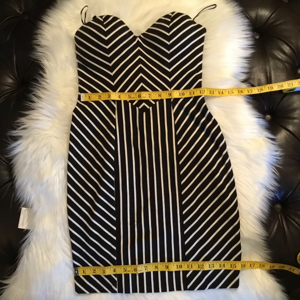 Vintage Guess Body Con Dress - Picture 2 of 6